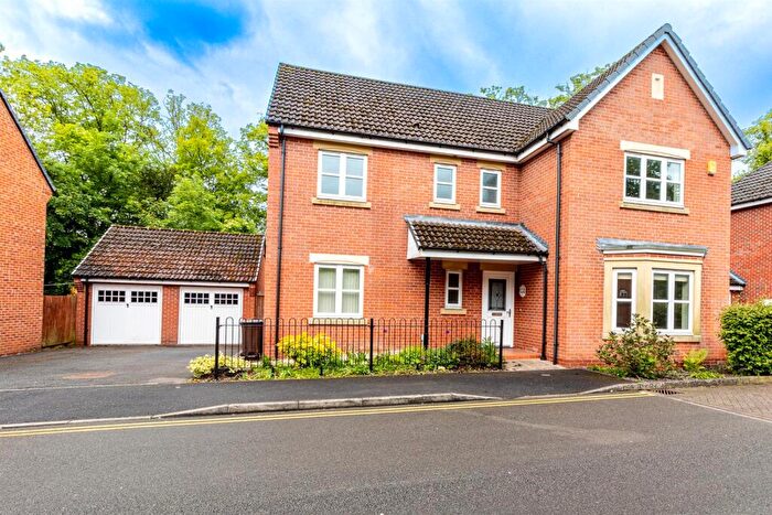4 Bedroom Detached House For Sale In Woodview Gardens, Derby, DE22