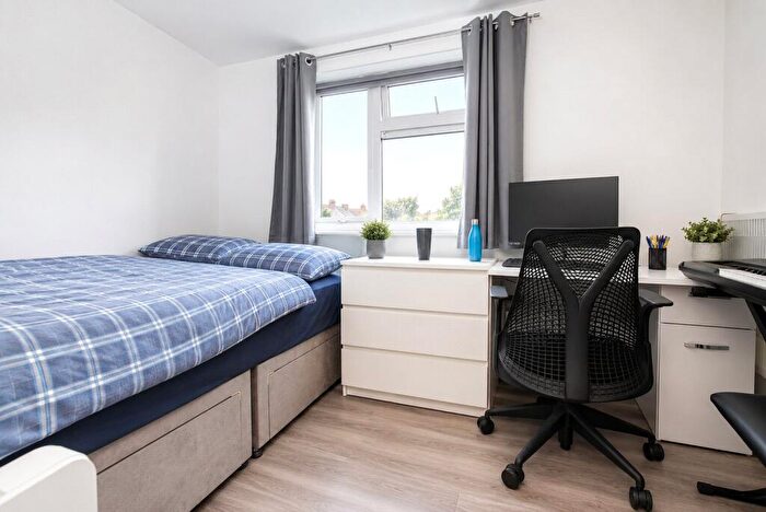 1 Bedroom House Of Multiple Occupation To Rent In Onslow Street, Guildford, Surrey, GU1