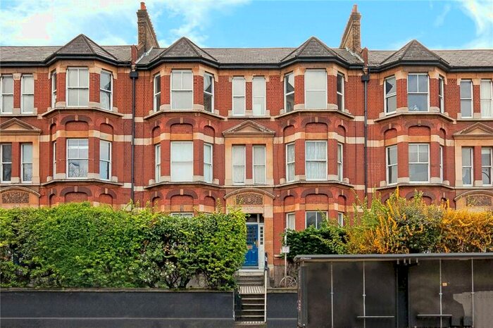 4 Bedroom Apartment To Rent In Fairlawn Mansions, New Cross, SE14