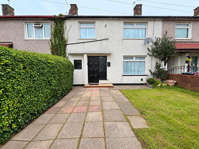 3 Bedroom Terraced House For Sale In Lingtree Road, Westvale, L32
