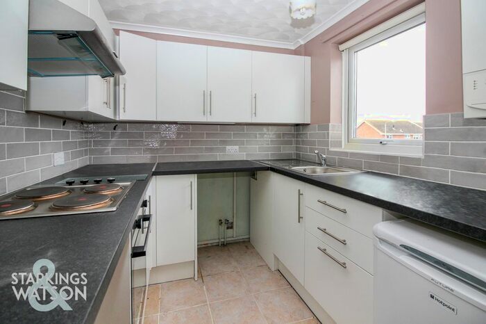 3 Bedroom Flat To Rent In Mallard Way, Bradwell, Great Yarmouth, NR31