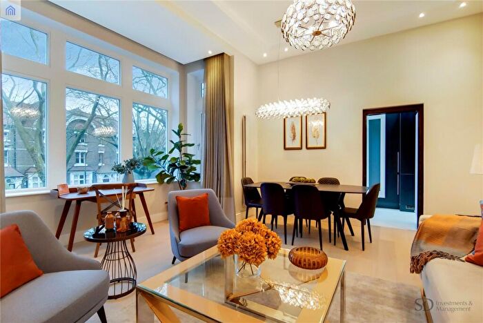 4 Bedroom Apartment To Rent In Fitzjohns Avenue, London, NW3