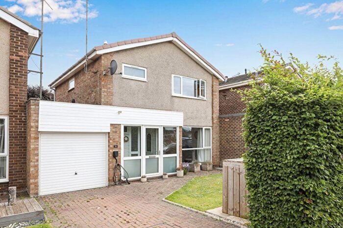 3 Bedroom Link Detached House For Sale In Burnside, Haddington, EH41