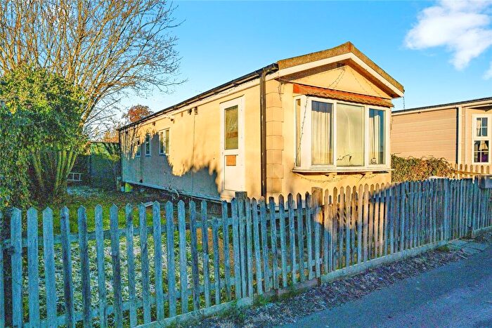 2 Bedroom Property For Sale In Stopsley Mobile Home Park, St. Thomas's Road, Luton, Bedfordshire, LU2