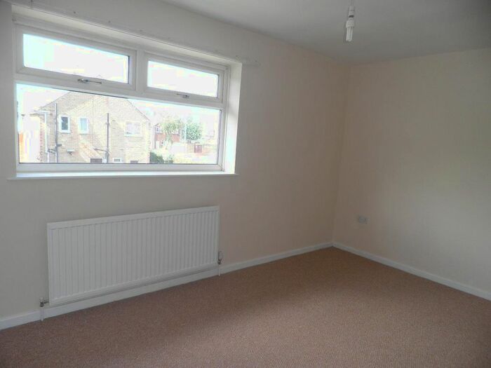 2 Bedroom End Of Terrace House To Rent In John Street, Castleford, WF10