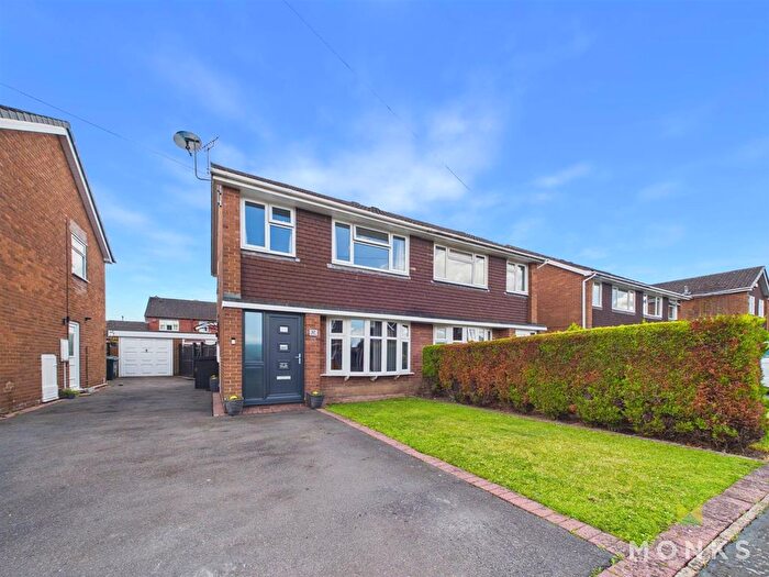 3 Bedroom Semi Detached House For Sale In Dale Road, Shrewsbury, SY2