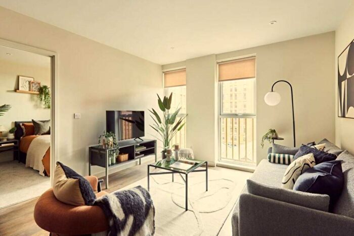 2 Bedroom Flat To Rent In Mustard Wharf At Tower Works, Heritage Collection, LS11
