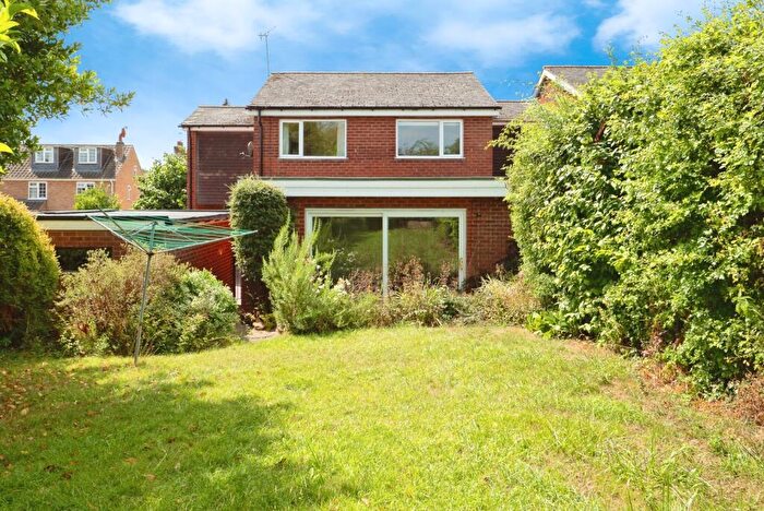 4 Bedroom Semi-Detached House For Sale In Weir Lane, Houghton-on-the-Hill, Leicester, Leicestershire, LE7