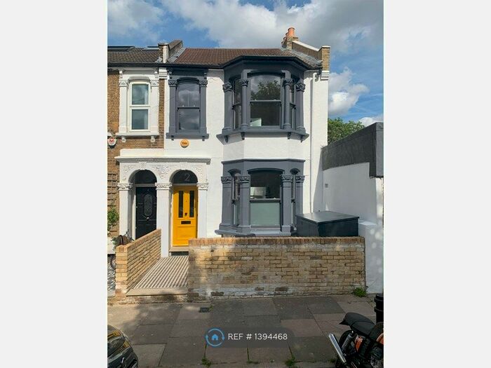 3 Bedroom Terraced House To Rent In Roding Road, London, Hackney, E5