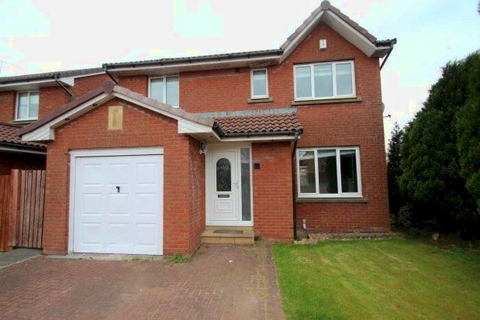 4 Bedroom Property To Rent In Yetholm Gardens, Glasgow, G74