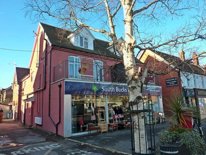 1 Bedroom Flat To Rent In The Parade, Bourne End, SL8