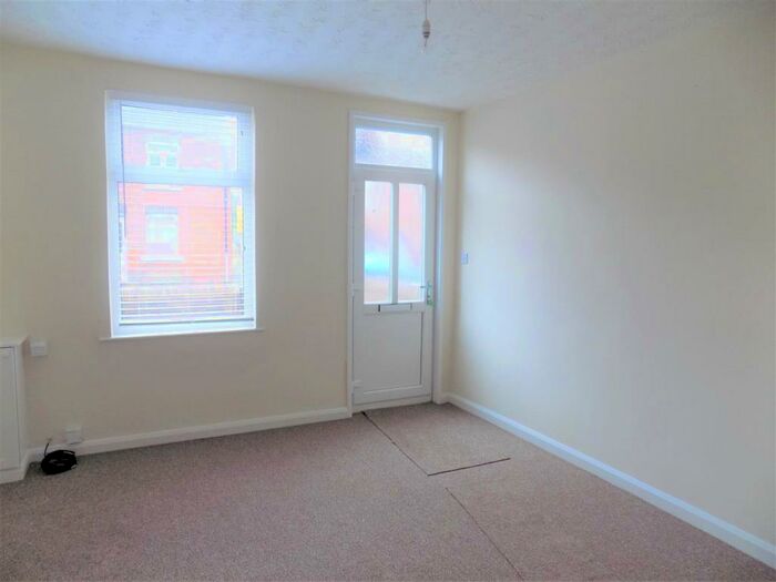 3 Bedroom Terraced House To Rent In Mill Lane, Treeton, Rotherham, S60