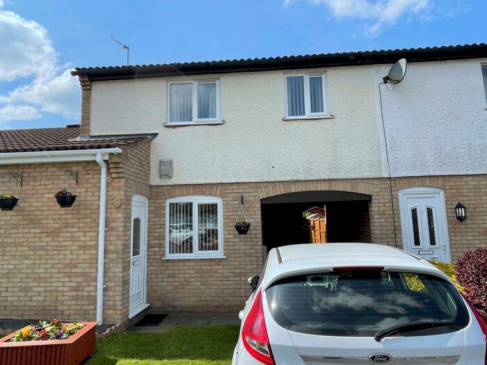 2 Bedroom Town House To Rent In Foxcote Drive, Loughborough, LE11
