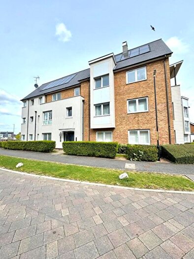 2 Bedroom Flat To Rent In Castleridge Drive, Greenhithe, DA9