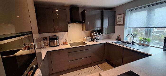 3 Bedroom End Of Terrace House For Sale In Hilltop Walk, Langley Park, Durham, DH7
