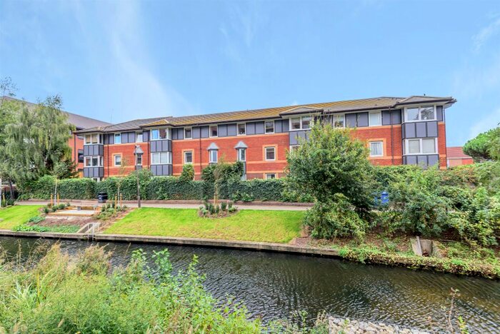 2 Bedroom Flat To Rent In Bridge Avenue, Maidenhead, SL6