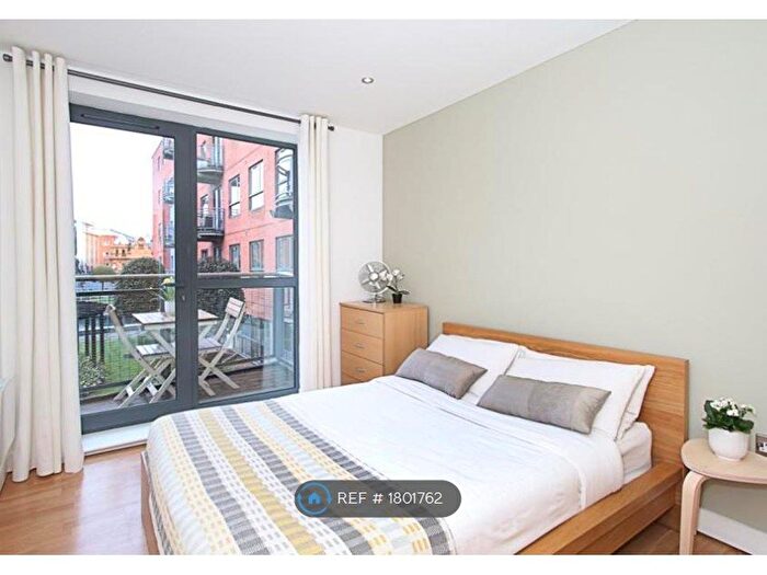 1 Bedroom Flat To Rent In West One, Sheffield, S1