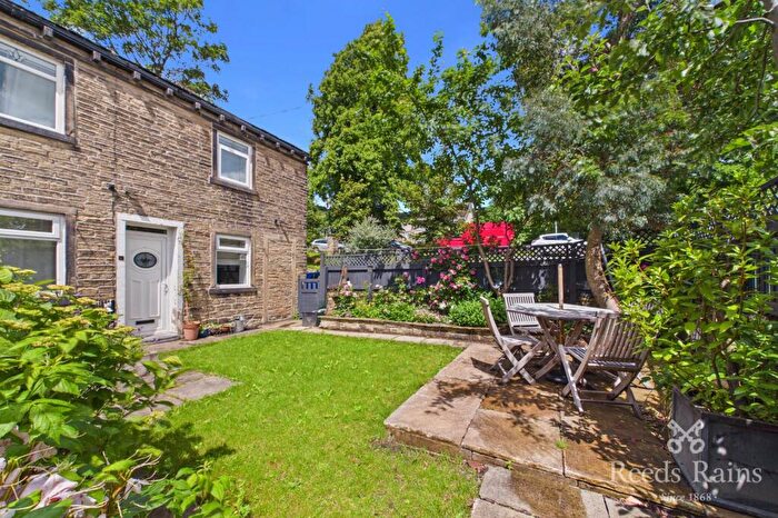 2 Bedroom Semi-Detached House For Sale In Spring Villas, Hebden Bridge, HX7