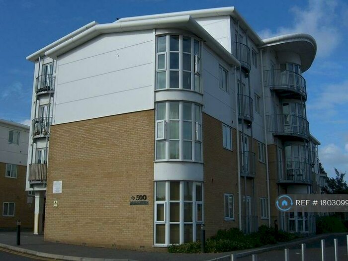 Studio To Rent In Point, Bournemouth, BH8