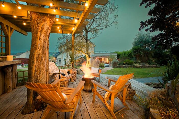 4 Bedroom Detached House For Sale In Briars Ryn, Pillaton, Saltash, PL12