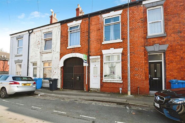 3 Bedroom End Terrace House For Sale In Morpeth Street, Hull, HU3