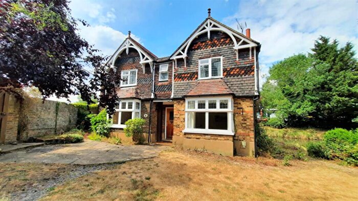 3 Bedroom Detached House For Sale In Riverside House, Roydon, CM19