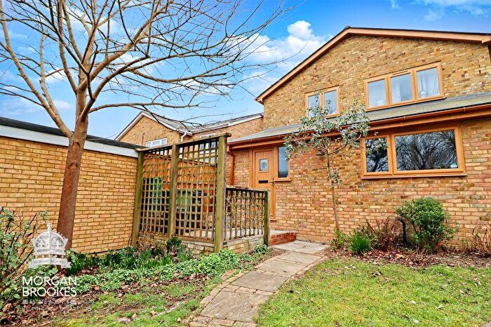 1 Bedroom Detached House To Rent In Sporhams, Basildon, SS16