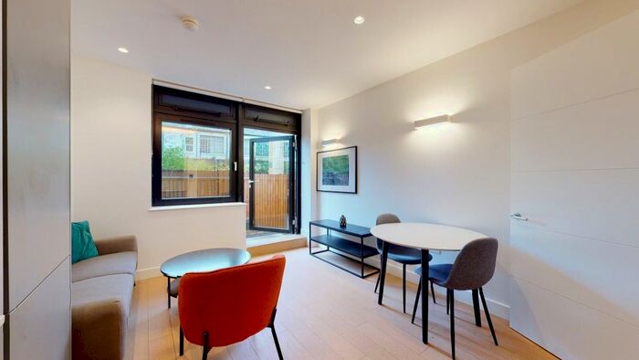 1 Bedroom Flat To Rent In New Horizons Court, Brentford, TW8