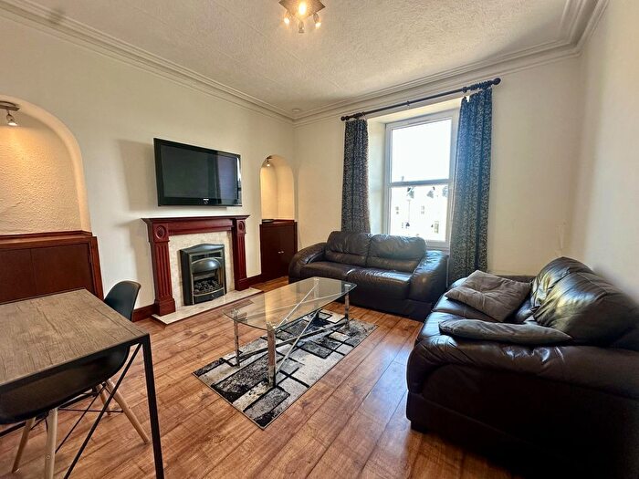 2 Bedroom Flat To Rent In Broomhill Road, Aberdeen, AB10