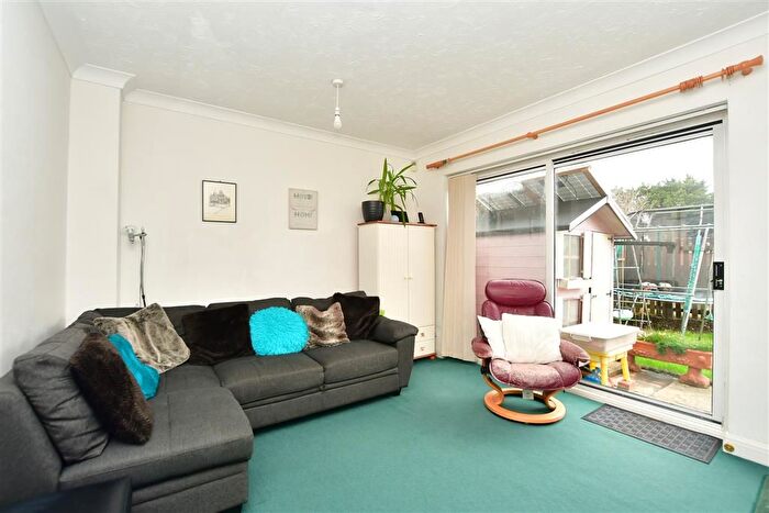3 Bedroom End Of Terrace House For Sale In Carpenters Close, Rochester, Kent, ME1