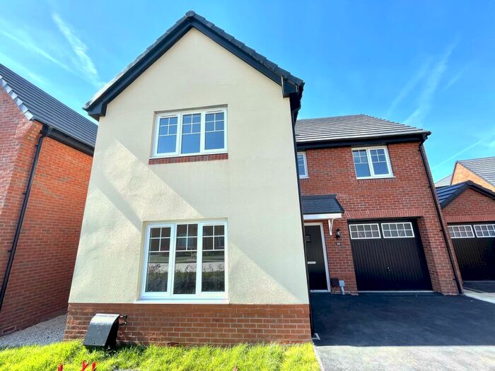 4 Bedroom House To Rent In Roman Crescent, Chester, CH4