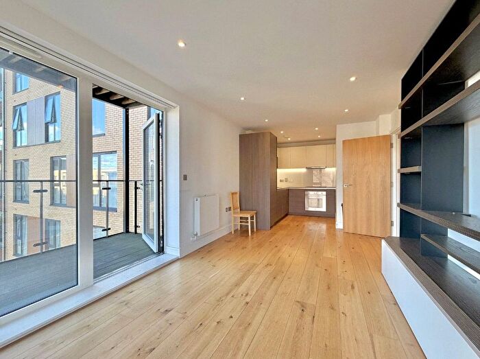 1 Bedroom Flat For Sale In Elstree Apartments, Colindale, NW9