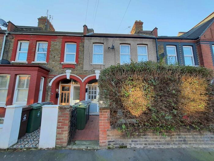 2 Bedroom Maisonette To Rent In London, E10
