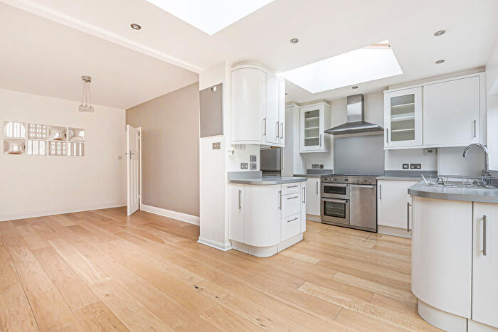 3 Bedroom Terraced House To Rent In Pickhurst Rise, West Wickham, BR4