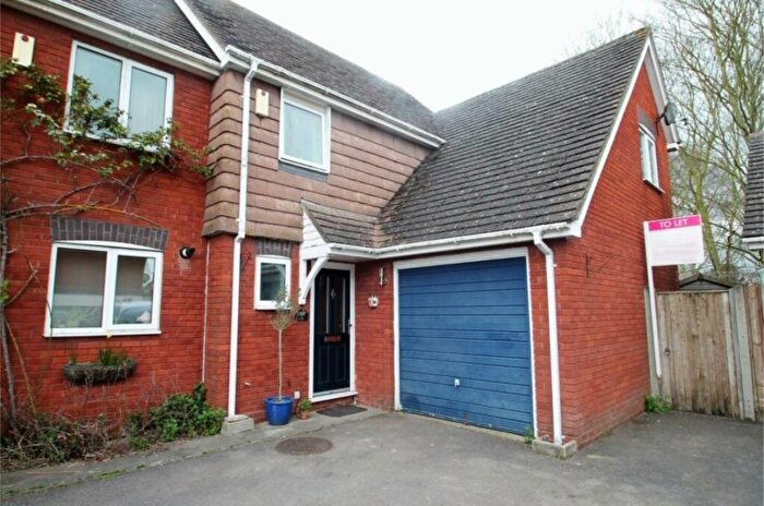 3 Bedroom End Of Terrace House To Rent In Wivelsfield, Eaton Bray, LU6