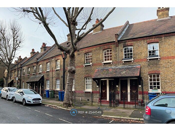 1 Bedroom Flat To Rent In Wooler Street, London, SE17