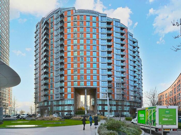 Studio To Rent In New Providence Wharf, Fairmont Avenue, E14