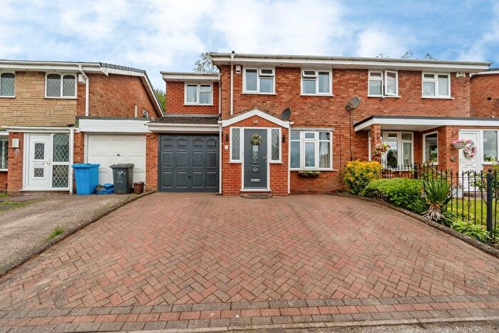 3 Bedroom Semi-detached House For Sale In Gratley Croft, Huntington, Cannock, WS12