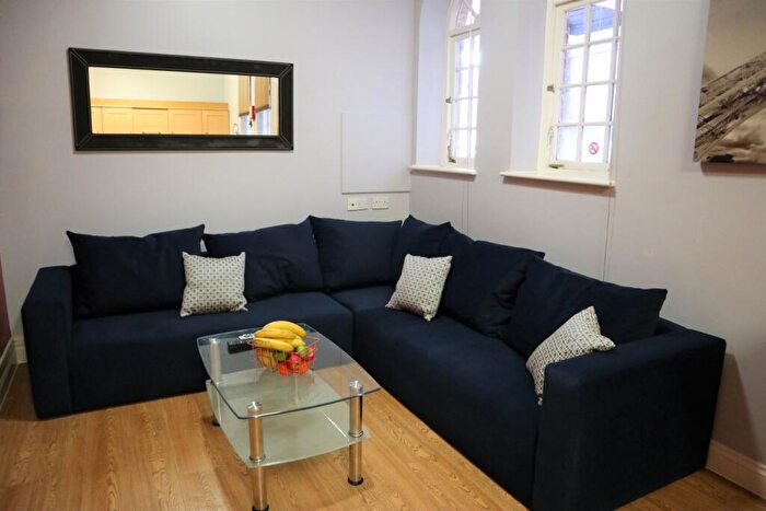 5 Bedroom Apartment To Rent In George House, Exeter, EX4