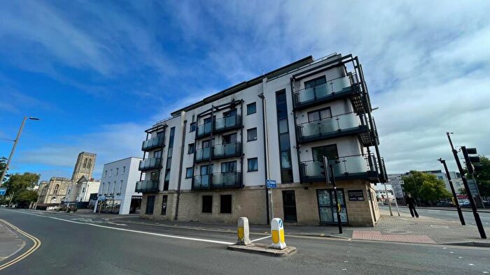 1 Bedroom Flat For Sale In Apartment, Millennium Plaza, Warwick Place, Cheltenham, Gloucestershire, GL52