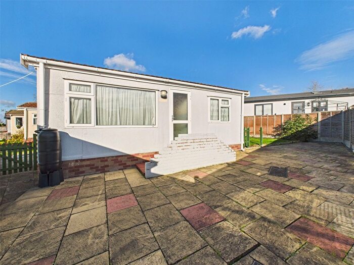 2 Bedroom Park Home For Sale In The Reddings, Cheltenham, Gloucestershire, GL51