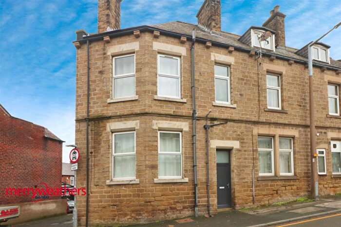 3 Bedroom End Of Terrace House To Rent In Hoyle Mill Road, Barnsley, S70