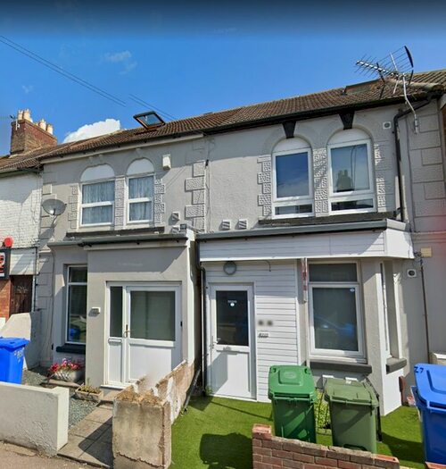 1 Bedroom Flat To Rent In East Street, Sittingbourne, ME10