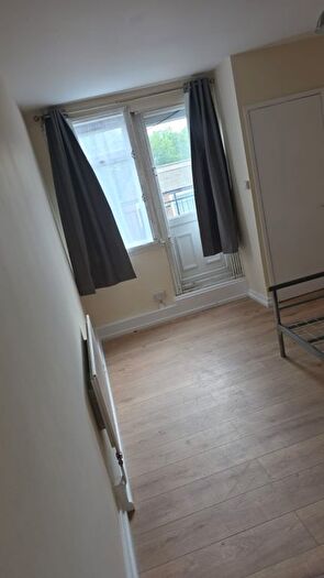 3 Bedroom Flat To Rent In Lewisham High Street, London, SE13