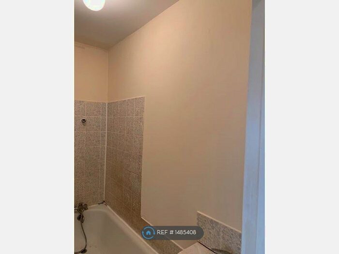 1 Bedroom Flat To Rent In Lewis Grove, London, SE13