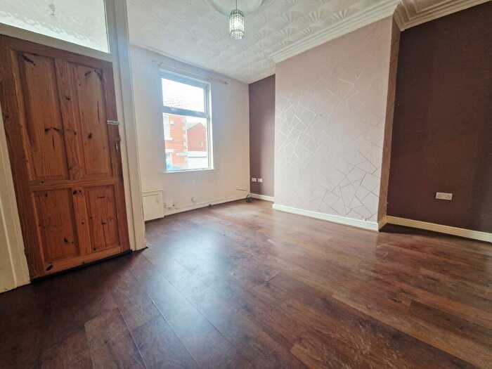 2 Bedroom House To Rent In Lindley Street, BB2