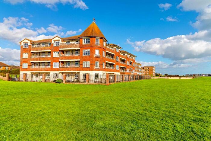 2 Bedroom Flat For Sale In Brighton Road, Lancing, BN15