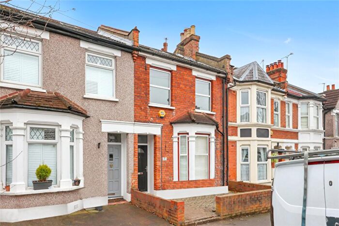 3 Bedroom Terraced House To Rent In Newbury Road, London, E4