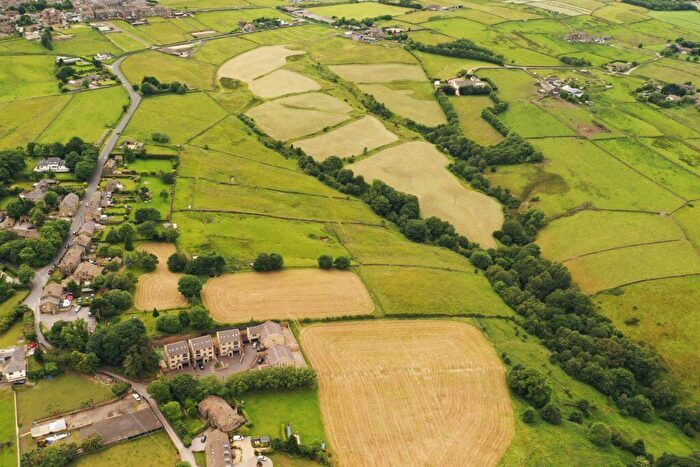 Land For Sale In Stable Yard & Land For Sale – Stable Yard & . Acres, Low Lane, Queensbury, BD13