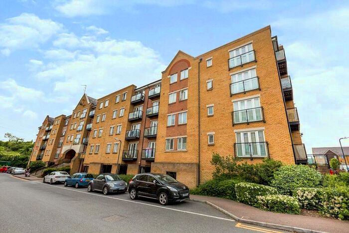 2 Bedroom Flat To Rent In Black Eagle Drive, Northfleet, Gravesend, Kent, DA11